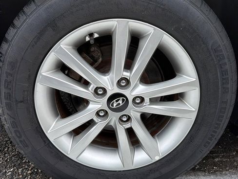 Used 2017 Hyundai Sonata SE image 18