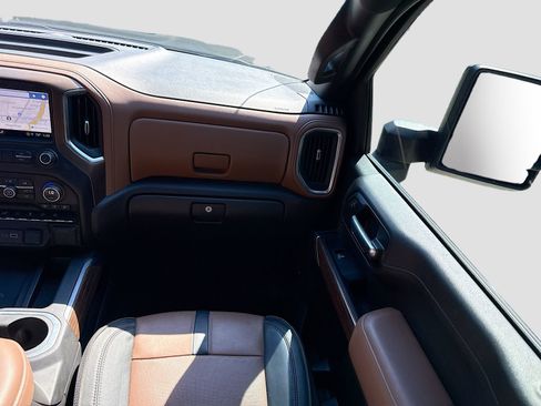 Used 2021 Chevrolet Silverado 3500 High Country image 24