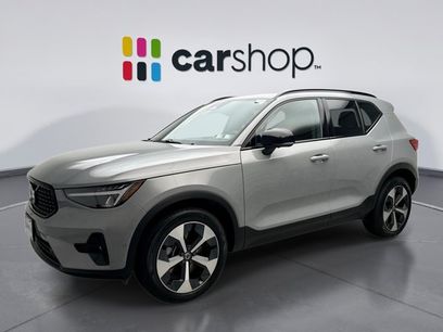 Used 2025 Volvo XC40 B5 Plus