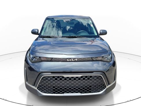 Certified 2025 Kia Soul LX FWD image 2