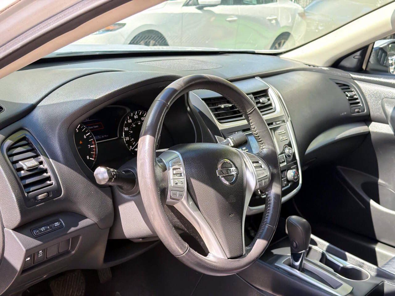 Used 2017 Nissan Altima 2.5 SV FWD image 10