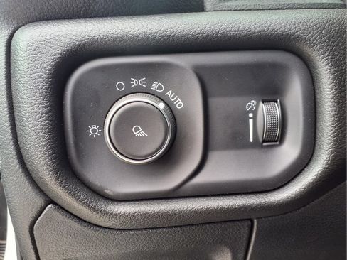 New 2026 RAM 1500 Tradesman AWD/4WD image 17