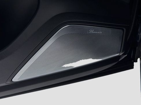 Certified 2025 Porsche Cayenne Turbo GT image 14