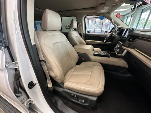 Used 2023 Ford Expedition Max Limited image 51