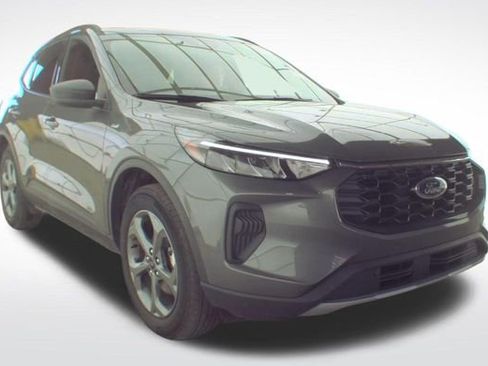 Used 2025 Ford Escape ST-Line image 9