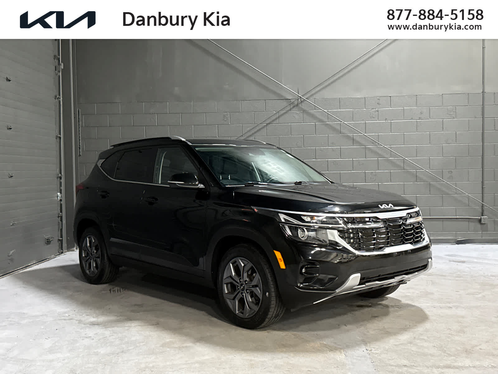 Used 2024 Kia Seltos S AWD/4WD image 1