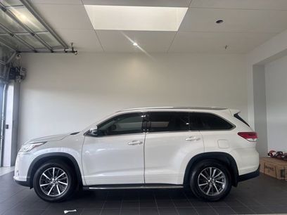 Used 2018 Toyota Highlander XLE