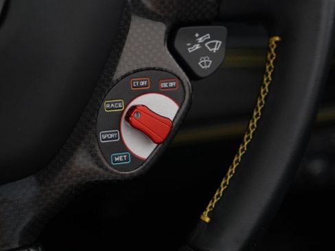 Used 2018 Ferrari 488 Spider RWD image 34