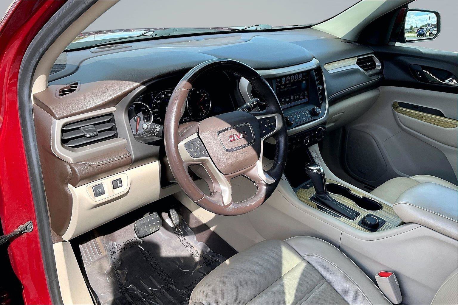 Used 2019 GMC Acadia Denali w/ Technology Package AWD/4WD image 15