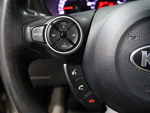 Used 2018 Kia Soul + image 31