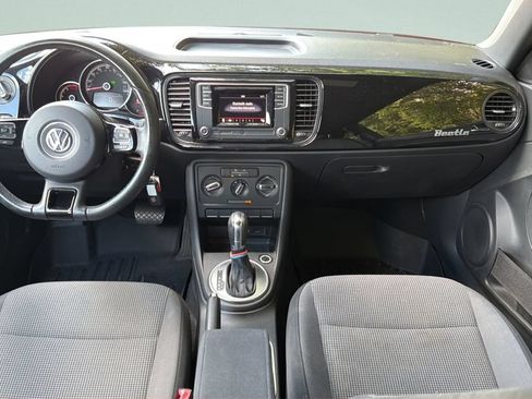 Used 2019 Volkswagen Beetle 2.0T S FWD image 10