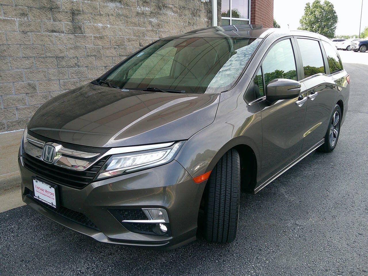 Used 2018 Honda Odyssey Touring image 2