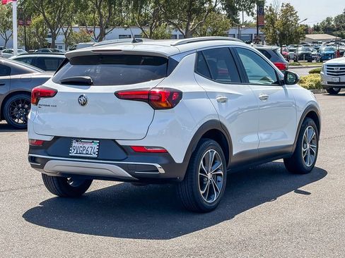 Used 2021 Buick Encore GX Essence AWD/4WD image 4