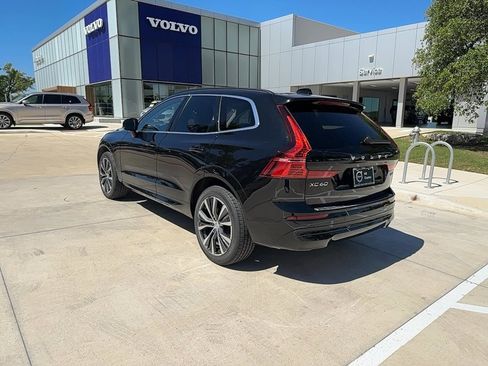 Certified 2022 Volvo XC60 B5 Momentum w/ Advanced Package image 4