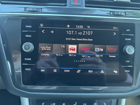 Used 2023 Volkswagen Tiguan SE image 22