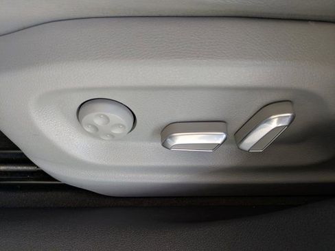 Used 2018 Audi Q3 2.0T Premium image 22