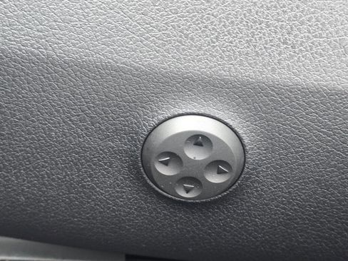 Used 2025 Mercedes-Benz E 350 4MATIC Sedan image 39