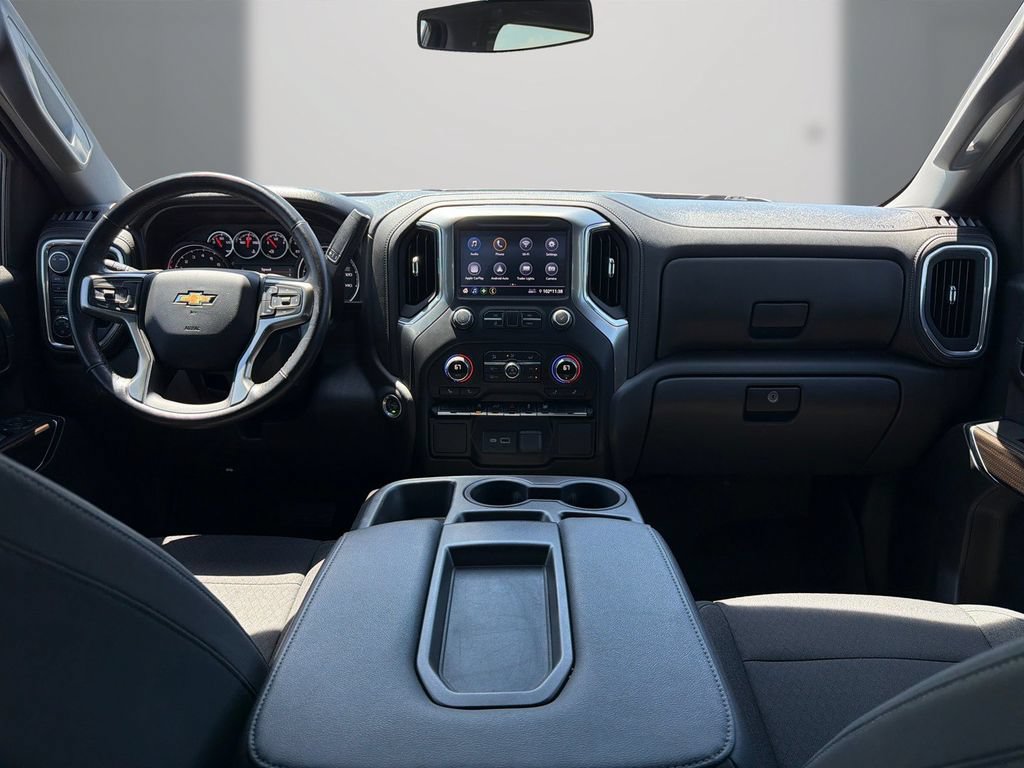 Certified 2021 Chevrolet Silverado 1500 LT AWD/4WD image 16