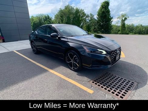 Certified 2025 Nissan Altima 2.5 SR AWD/4WD image 10