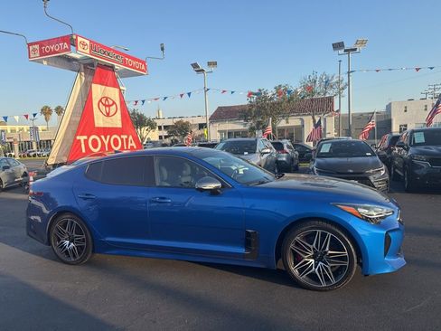 Used 2022 Kia Stinger GT2 AWD/4WD image 9