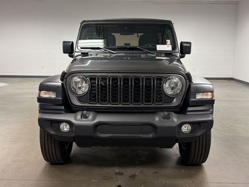 Used 2024 Jeep Wrangler Unlimited Sport AWD/4WD image 5