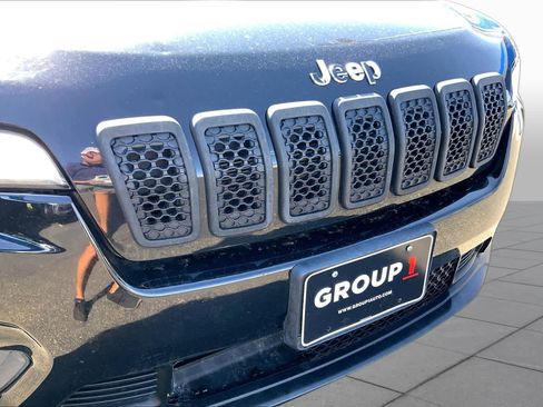 Used 2019 Jeep Cherokee Latitude w/ Popular Appearance Group FWD image 30