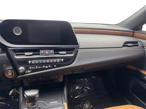 Used 2022 Lexus ES 350 w/ Premium Package image 54