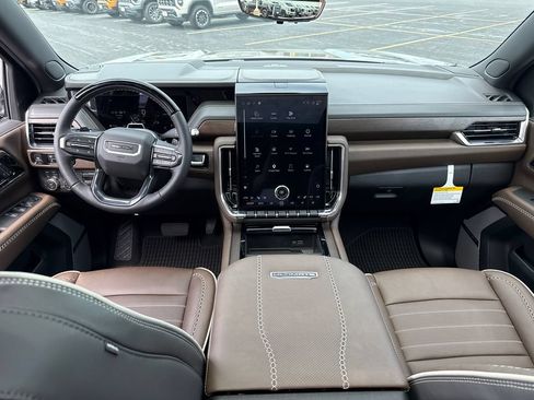 New 2026 GMC Yukon Denali Ultimate AWD/4WD image 29