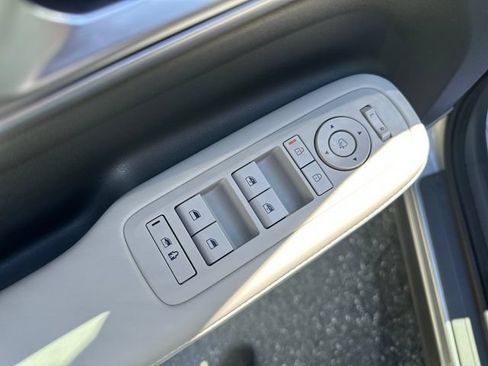 Certified 2024 Hyundai Santa Fe Limited FWD image 11