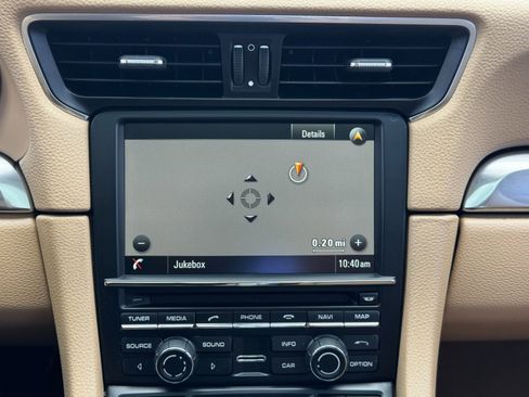 Used 2015 Porsche 911 Carrera 4 image 27