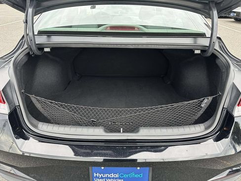 Used 2023 Hyundai Elantra SE w/ Cargo Package FWD image 13