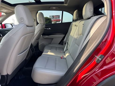Used 2022 Cadillac XT4 Premium Luxury w/ Cold Weather Package FWD image 16