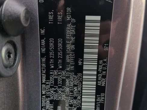 Certified 2022 Toyota Sienna Platinum FWD image 29