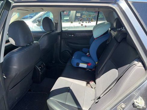 Used 2017 Subaru Outback 2.5i Limited AWD/4WD image 14