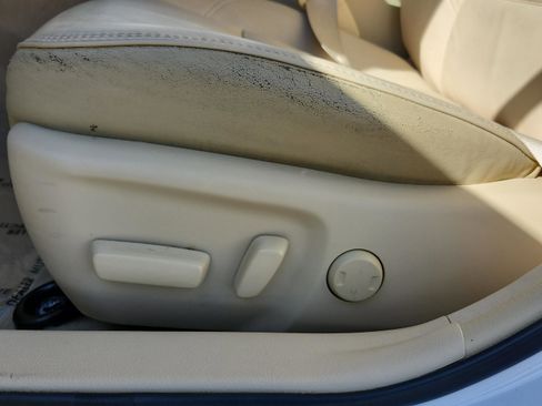 Used 2015 Toyota Camry XLE image 10