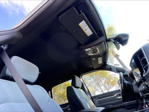 Used 2021 RAM 1500 Big Horn image 14