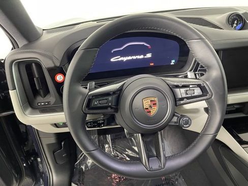New 2025 Porsche Cayenne S image 38