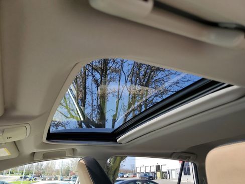 Certified 2017 Toyota RAV4 XLE image 18