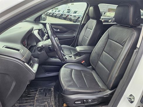 Used 2021 GMC Terrain SLT image 13