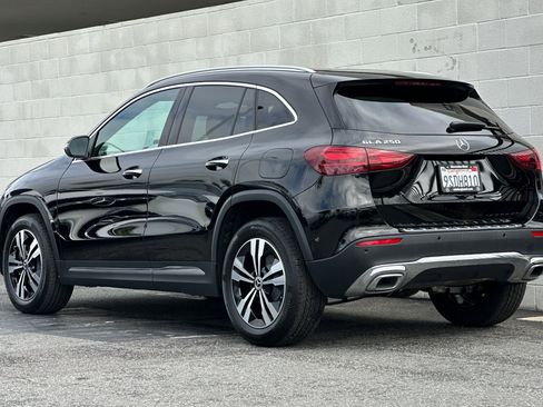 Certified 2025 Mercedes-Benz GLA 250 image 6