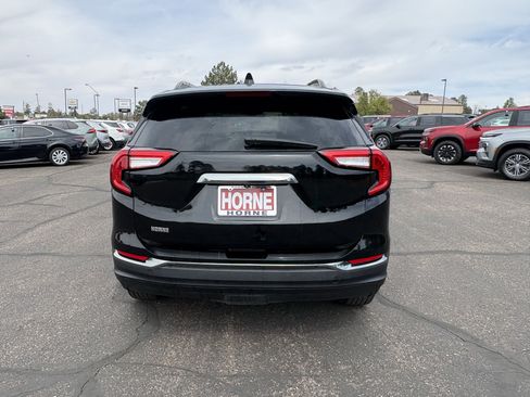 Used 2023 GMC Terrain AT4 image 9