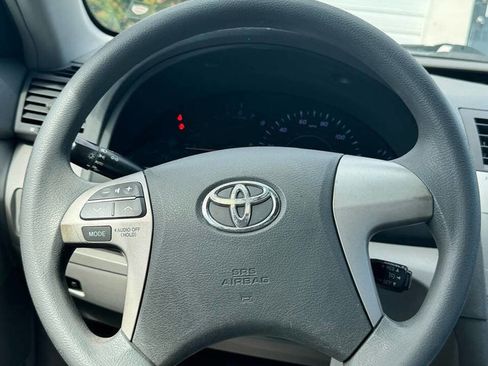 Used 2011 Toyota Camry FWD image 13