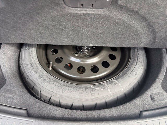 Used 2024 Lincoln Corsair AWD w/ Equipment Group 101A image 11