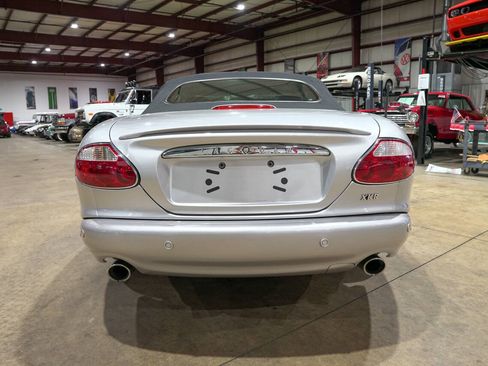 Used 2001 Jaguar XK8 Convertible RWD image 23