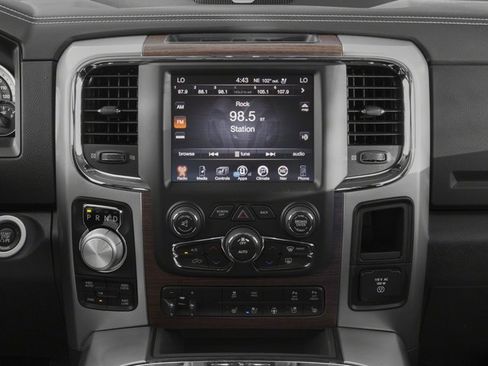 Used 2016 RAM 1500 Laramie w/ Convenience Group AWD/4WD image 13