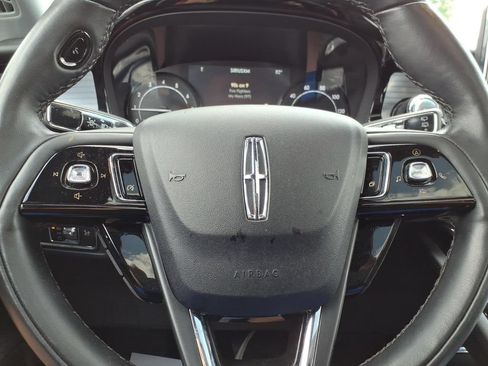 Used 2022 Lincoln Corsair AWD w/ Premium Package image 20