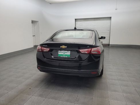 Used 2022 Chevrolet Malibu LT FWD image 7