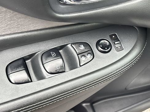 Certified 2023 Nissan Murano SV FWD image 22