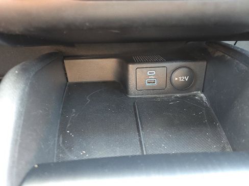 Used 2023 Ford Escape Active image 34