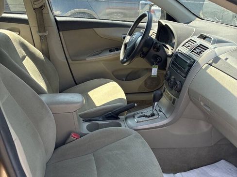 Used 2012 Toyota Corolla LE FWD image 12